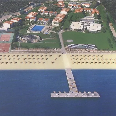 Asa Club Holiday 4* Urkmez